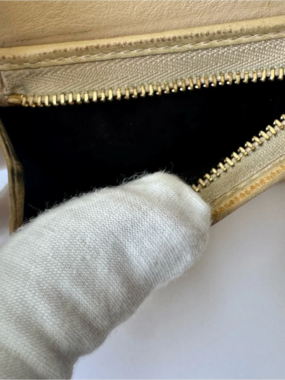 Multicolor Gucci Python Compact Wallet with Gold GG - Picture 6 of 10